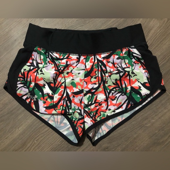 Under Armour Pants - ➕ Under Armour | Waist Band With Drawstring Shorts